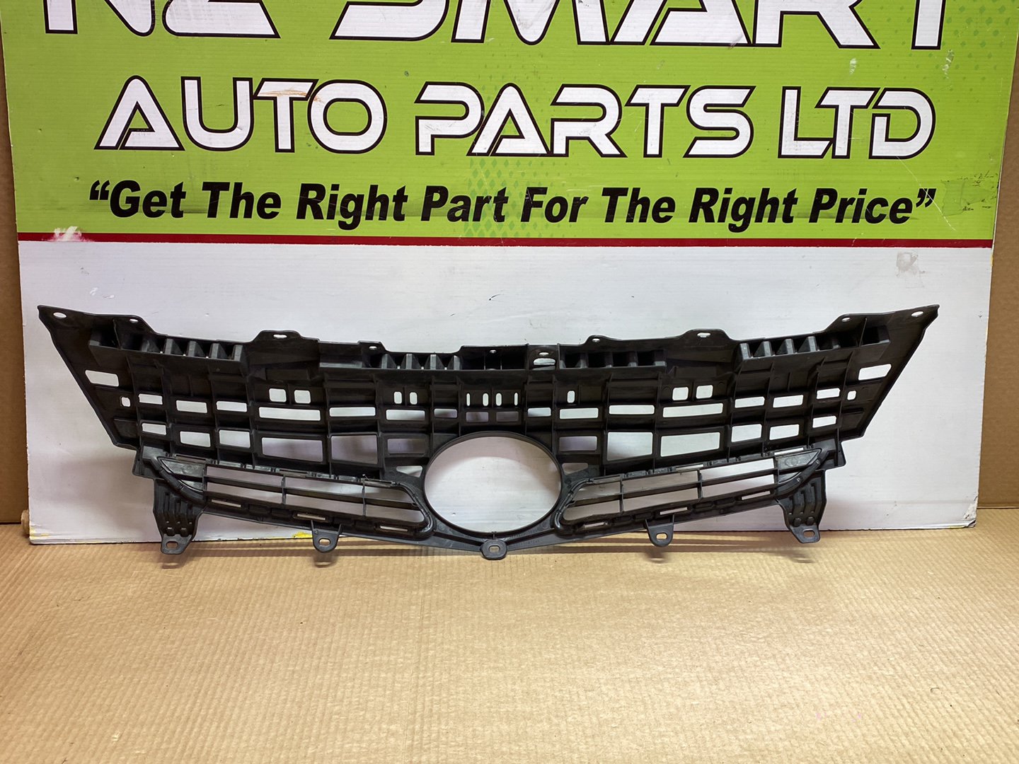 Used Toyota Prius - Upper Grille PN: 53111-47040