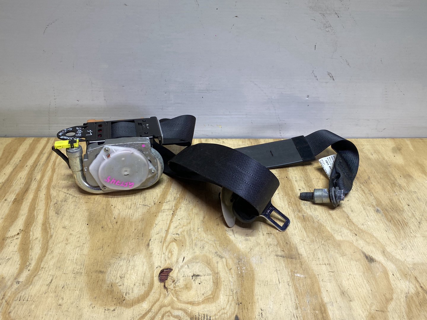 2012 Nissan Micra - Left Front Seat Belt