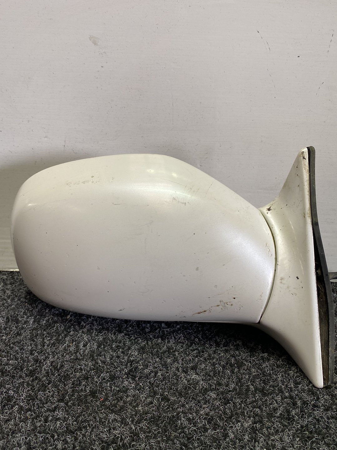 Subaru Legacy - Right Door Mirror