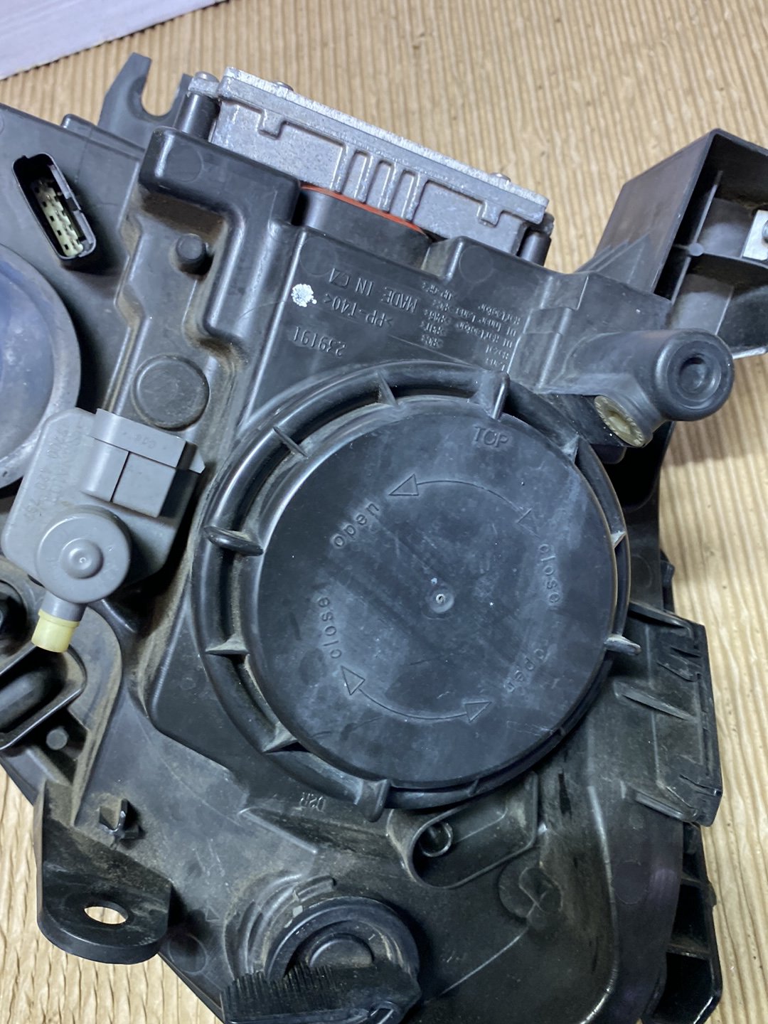 2008 Nissan Dualis KJ10- Left Headlight PN: see photos