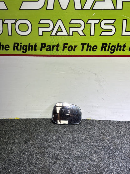 2007 Suzuki Swift - Right Door Mirror Glass