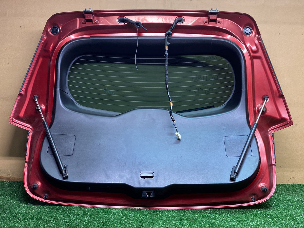2013 Nissan Lafesta CWFFWN - Tailgate PN: 90100HA01L