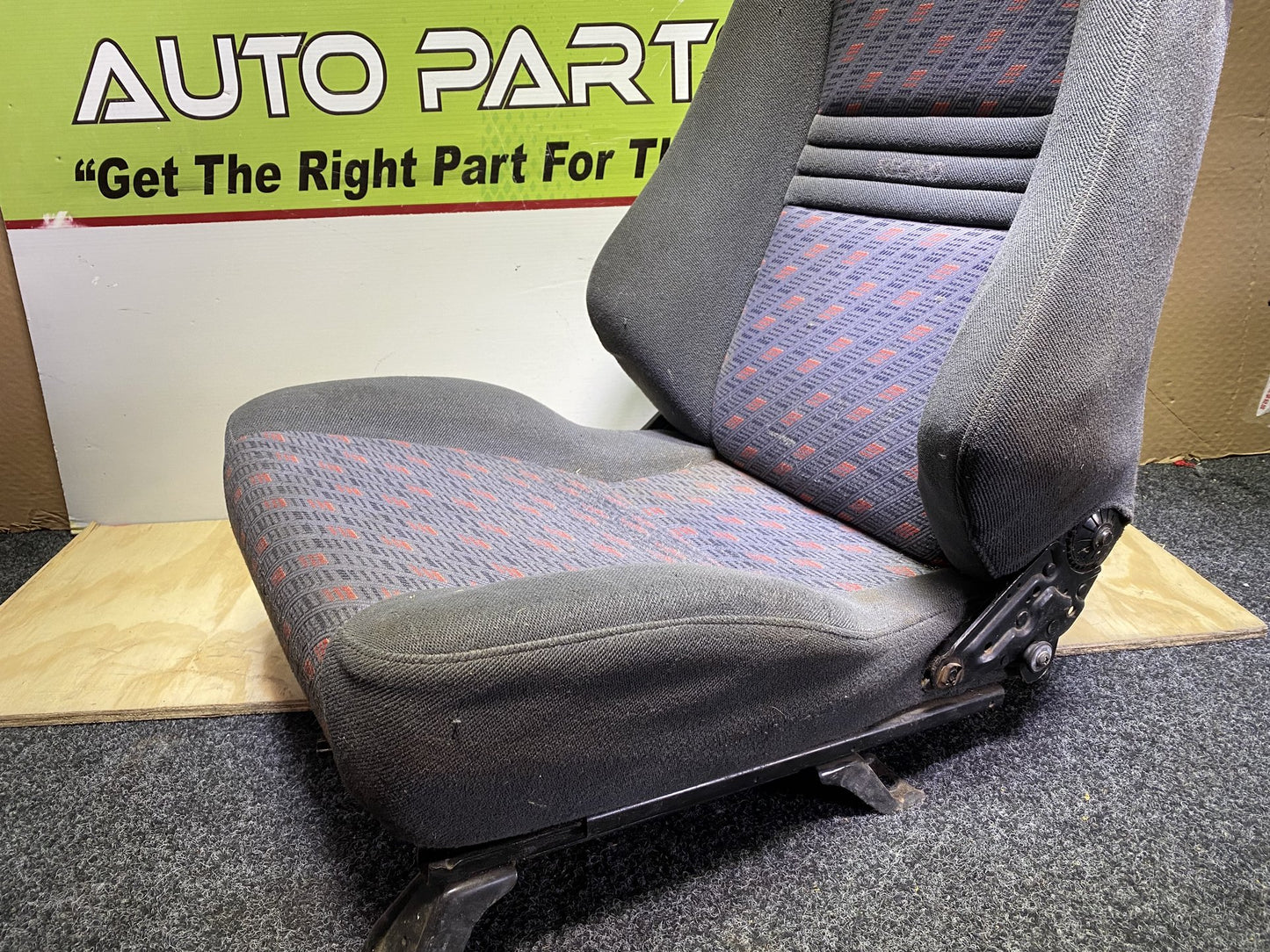 1998 Toyota Hilux - Right Front Seat