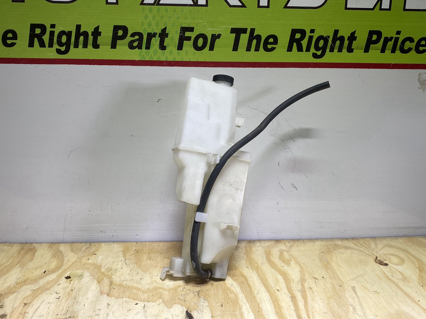 2012 Nissan March IV K13 K13 - Coolant Bottle