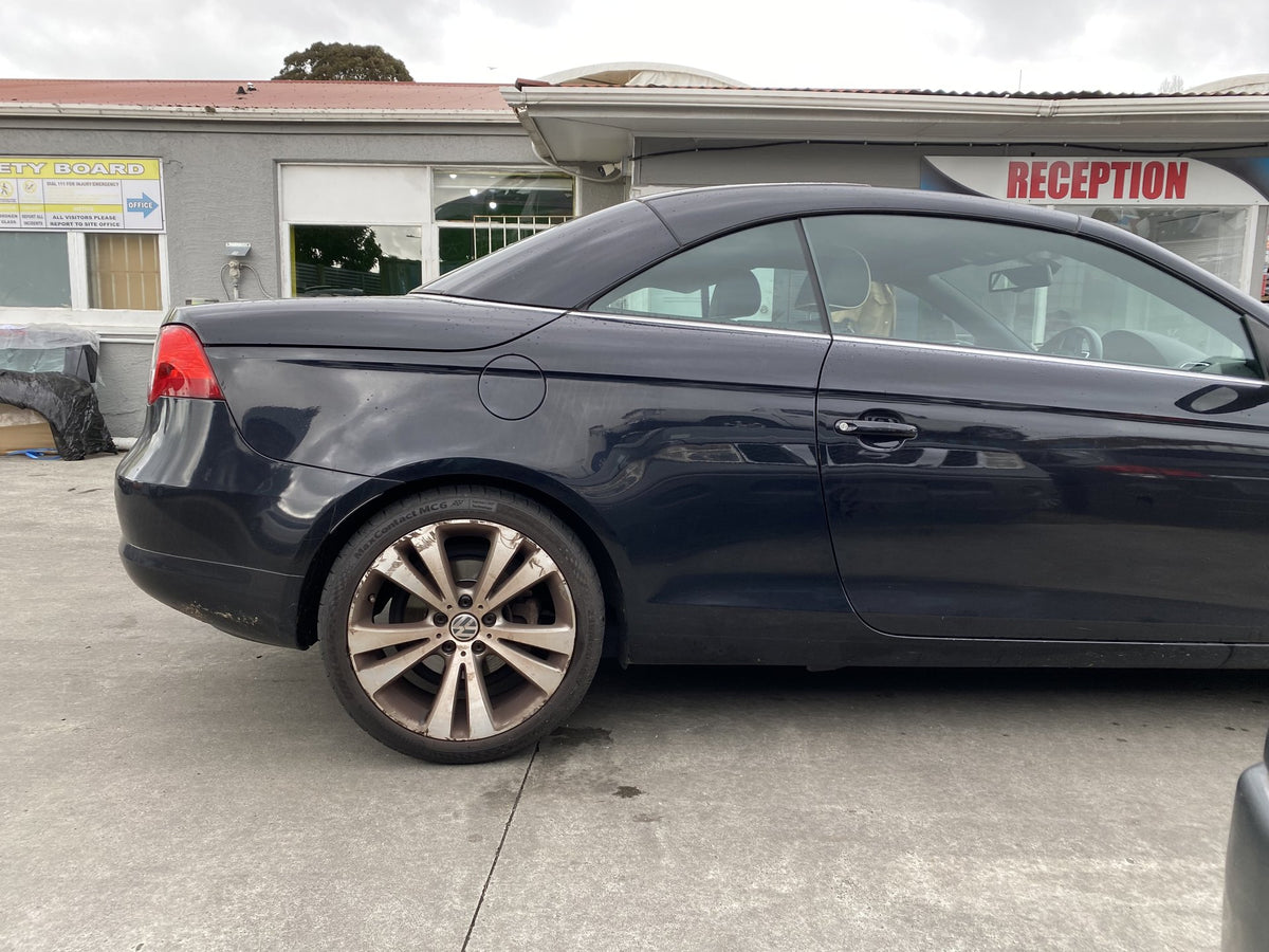 2010 Volkswagen Eos 147 TSI Dismantling For Parts