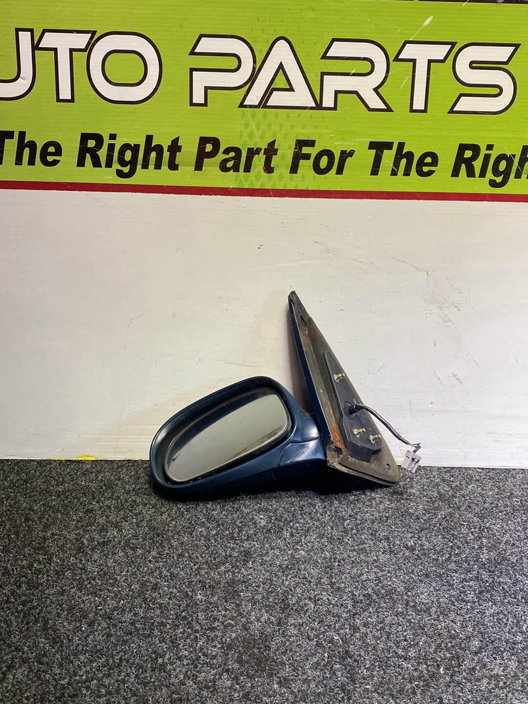 2002 Nissan Pulsar - Left Door Mirror PN: 3 wires