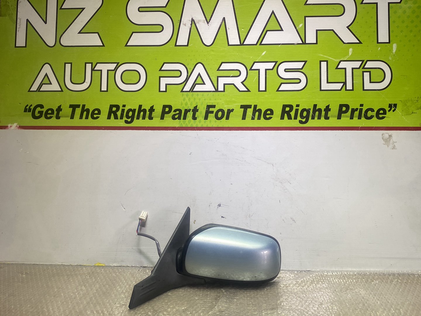 2005 Subaru Impreza- Left Door Mirror PN: 3 wires