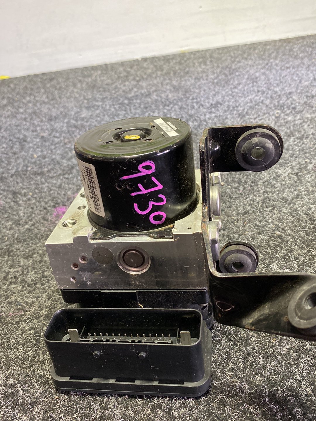 Mazda Axela- ABS Pump/Modulator