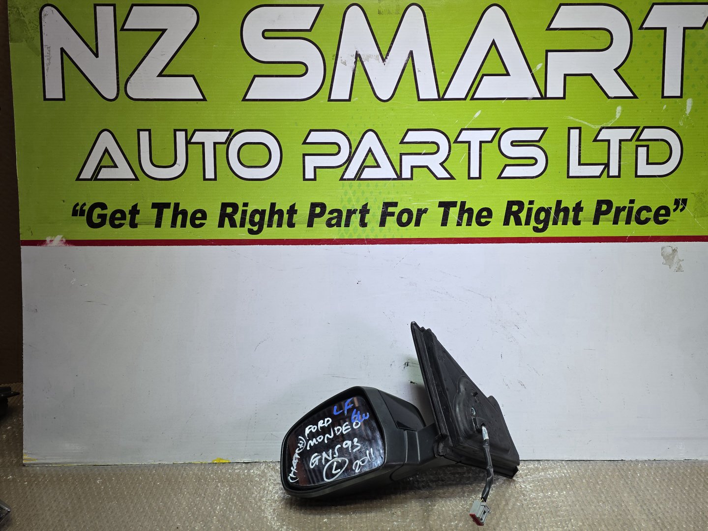 2011 Ford Mondeo- Left Door Mirror PN: 6 wires