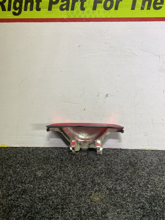 2010 Mazda Axela - High Level Stoplight