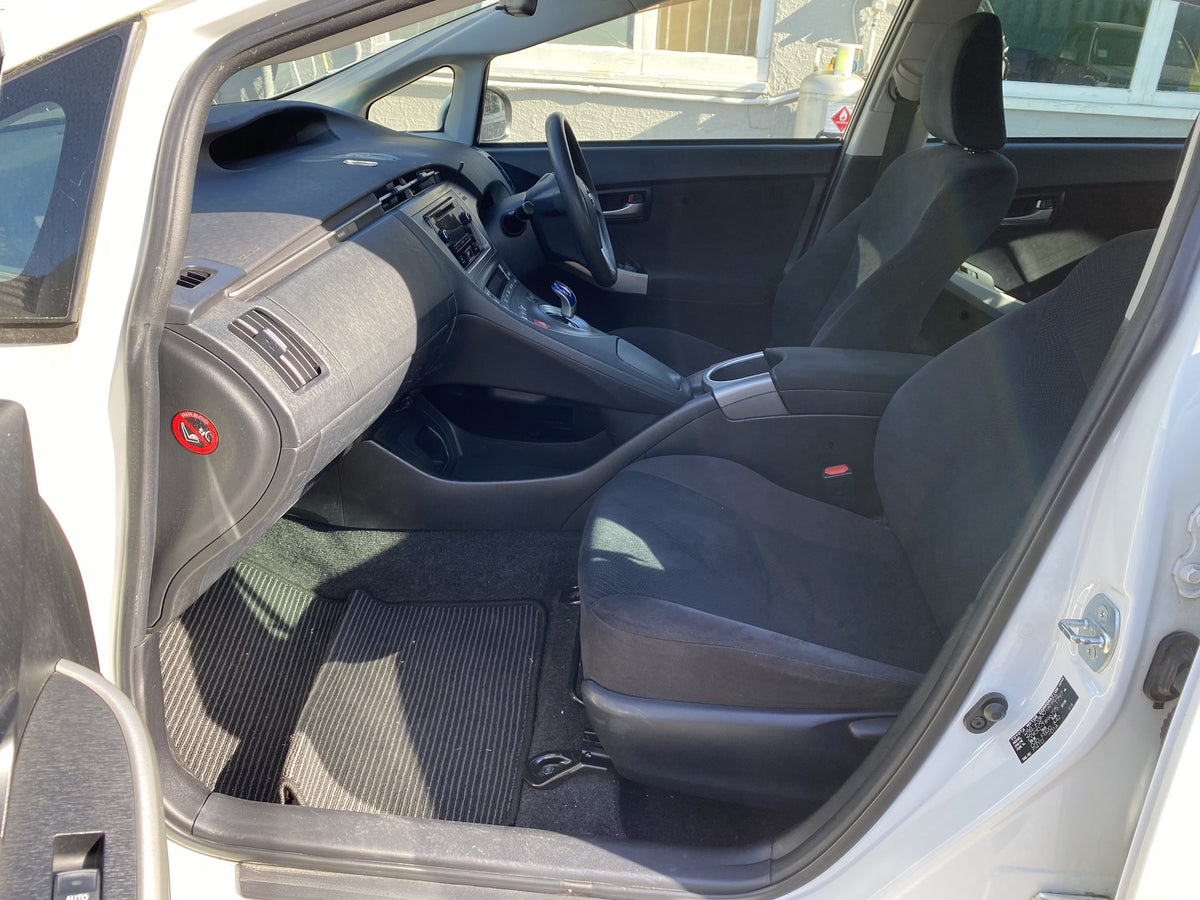 2015 Toyota Prius ZVW30 Dismantling For Parts