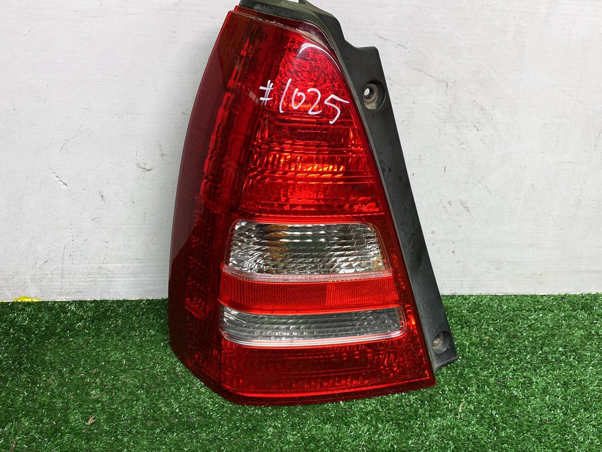 Jul 2002 to May 2005 - Subaru Forester VIN JF2SG - Left Taillight