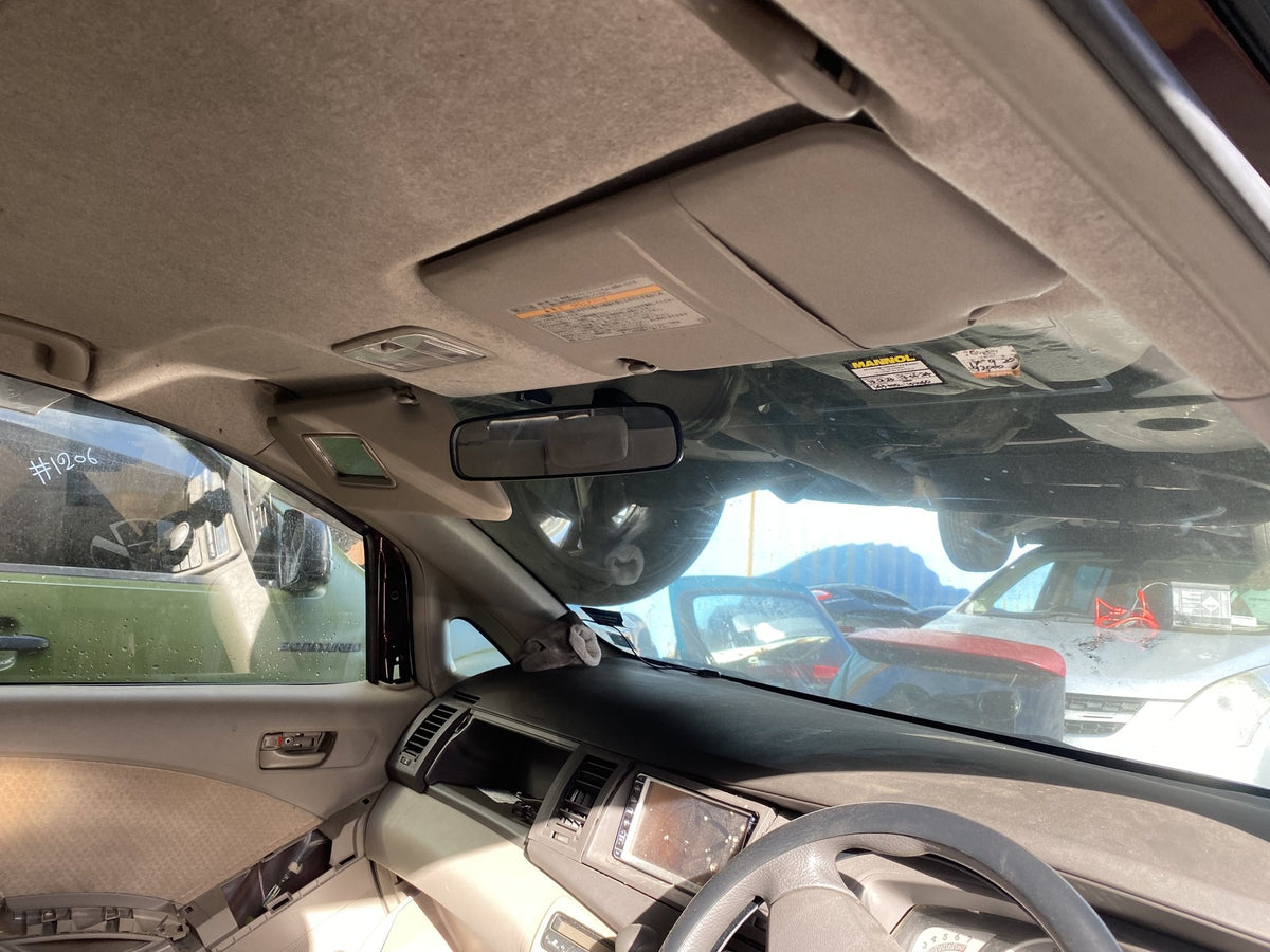 2005 Toyota Isis ZNM10 Dismantling For Parts