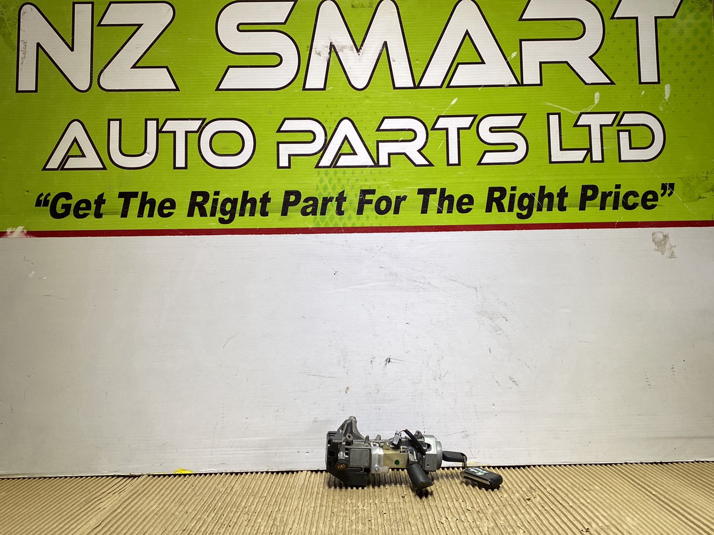 2008 Nissan Dualis KJ10- Ignition Barrel PN: see photos