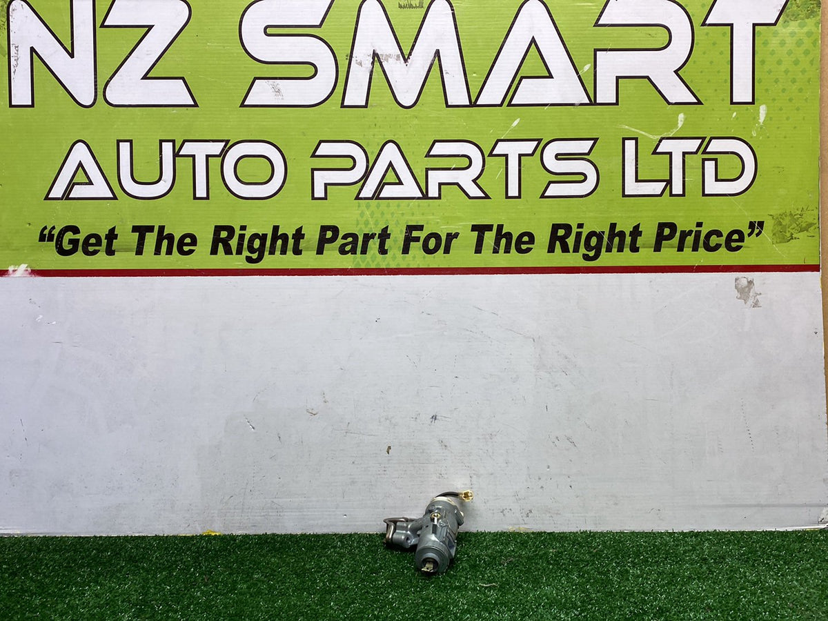 2001 to 2007 - Used Toyota Noah AZR6# Imported - Ignition Switch