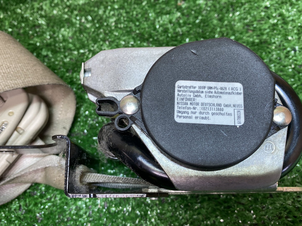 2012 Nissan Leaf - Right Front Seat Belt PN: 618538000B