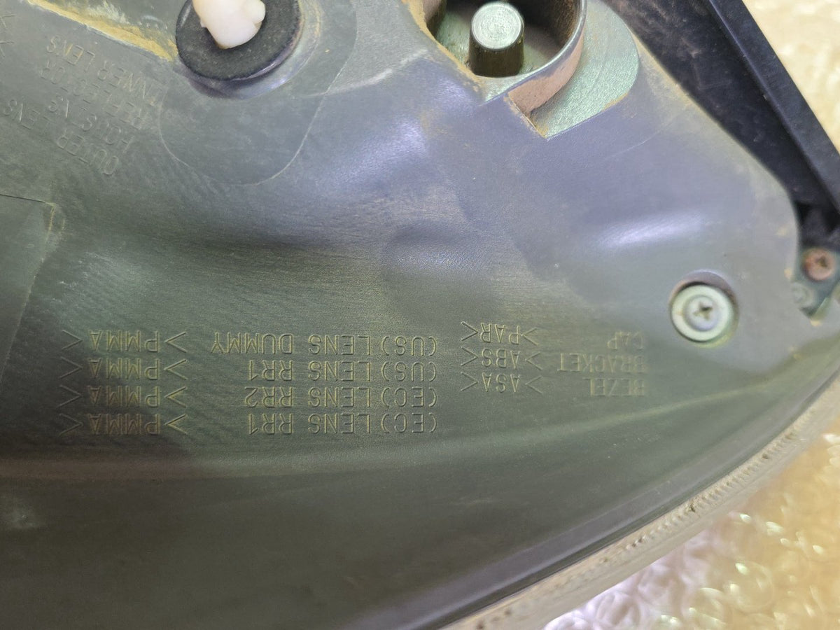 2009 Used Toyota Prius - Left Taillight PN: 8156147120