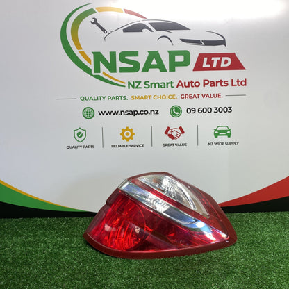 2006 Subaru Legacy - Right Taillight LENS: KOITO 220-20952/ PN: 84201AG322