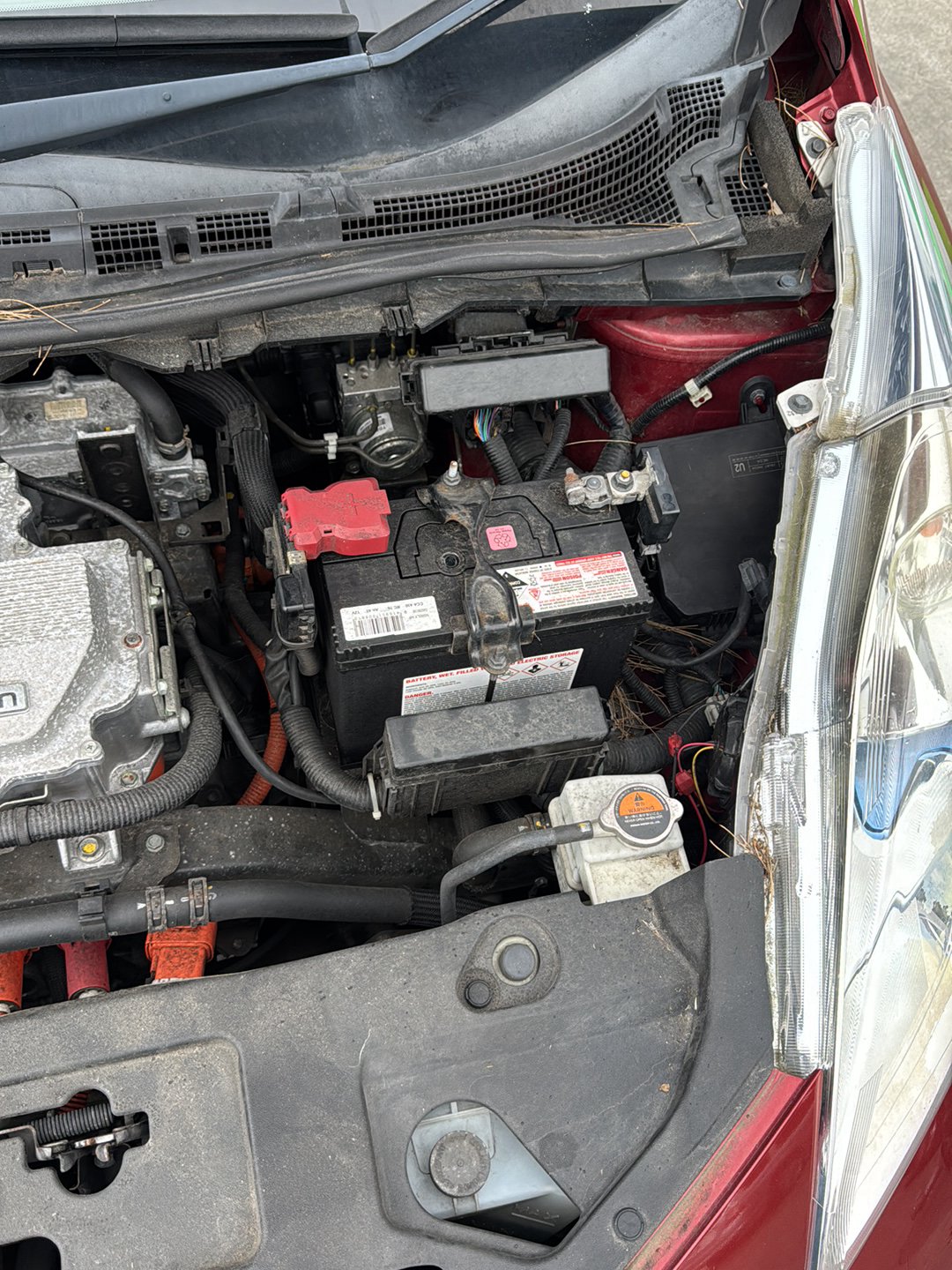 2012 Nissan Leaf ZE0  Dismantling For Parts