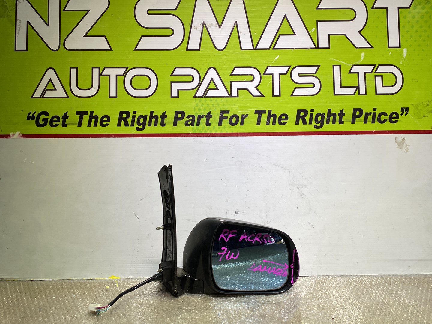 2006  Used Toyota Estima- Right Door Mirror PN: 7 wires