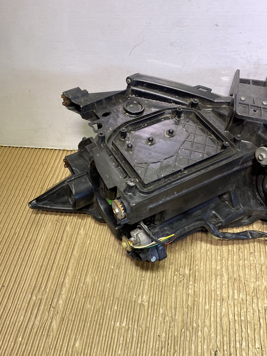 2011 Mazda Atenza- Right Headlight PN: see photos