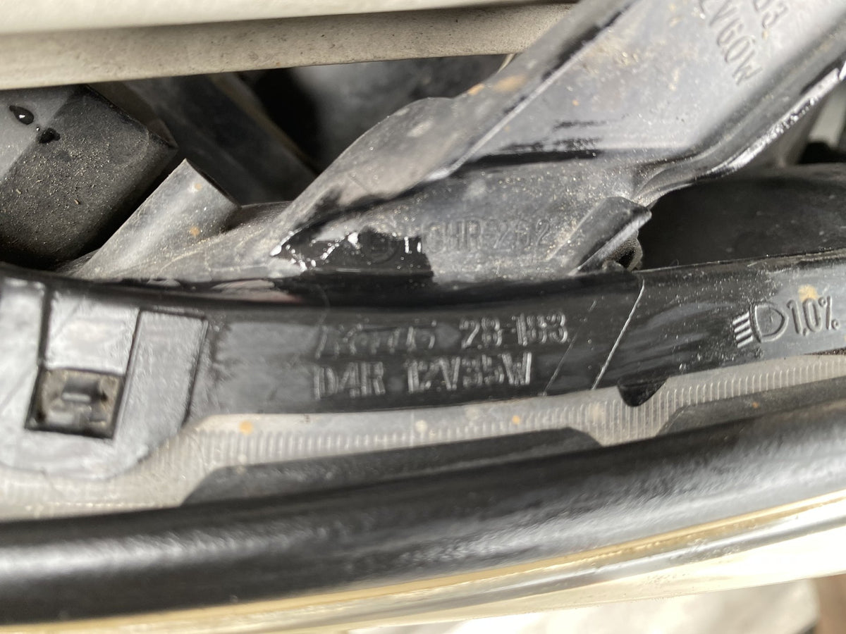 2007 Toyota Voxy AZR60- Dismantling For Parts