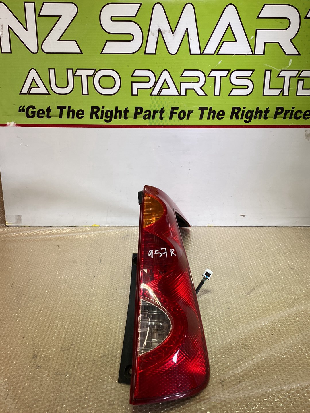 2007 Nissan Note E11 - Right Taillight PN: 220-63780