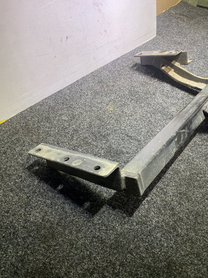 2000 Toyota Estima - Towbar