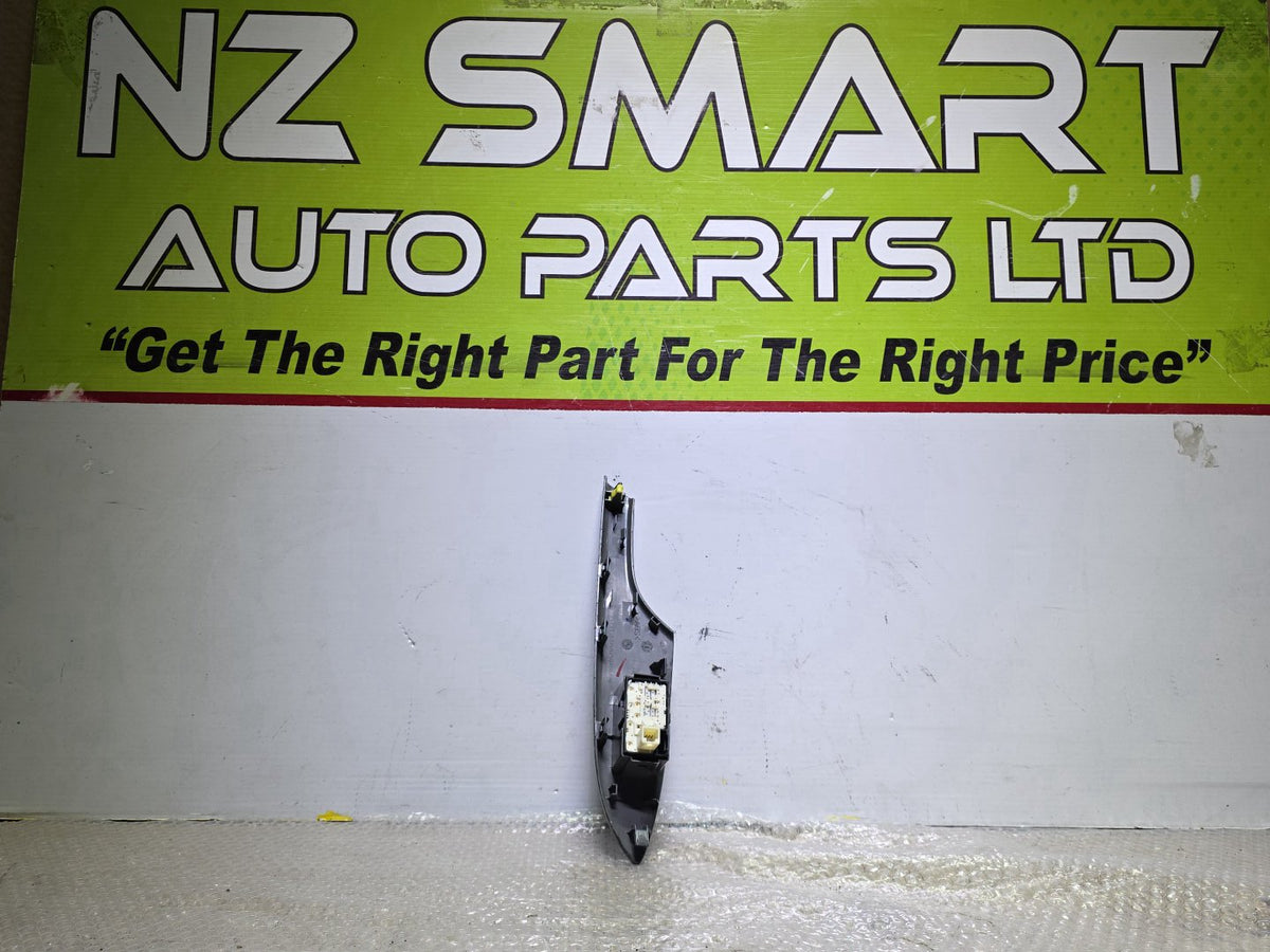 2007 Used Toyota Corolla- Power Window Switch PN: