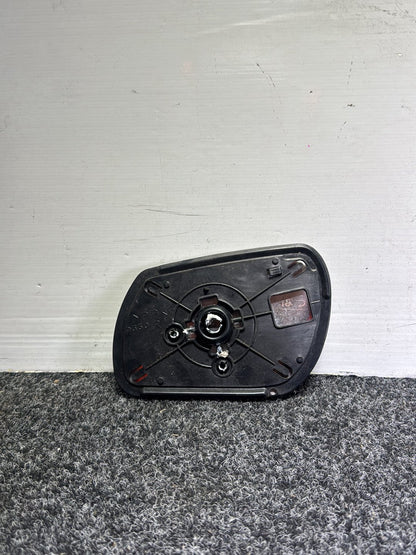 2009 Mazda Axela BK5P - Right Door Mirror Glass
