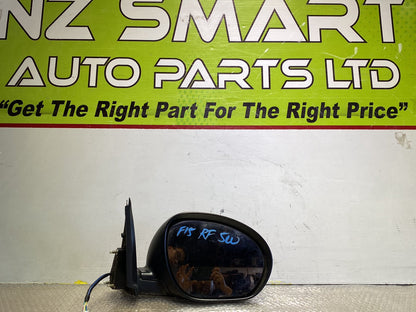 2011 Nissan Juke- Left Door Mirror PN: 5 wires
