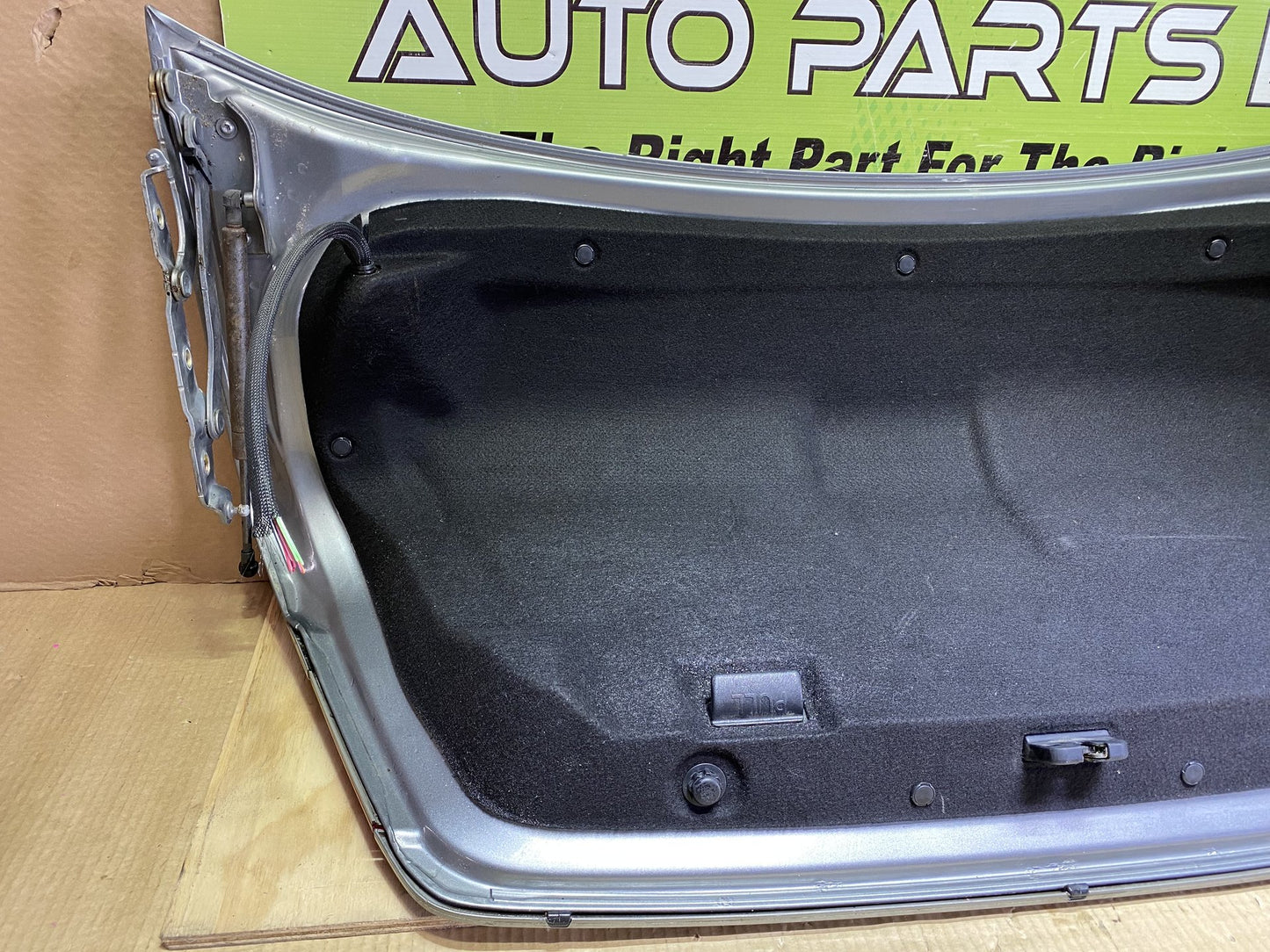 2007 Nissan Fuga - Bootlid