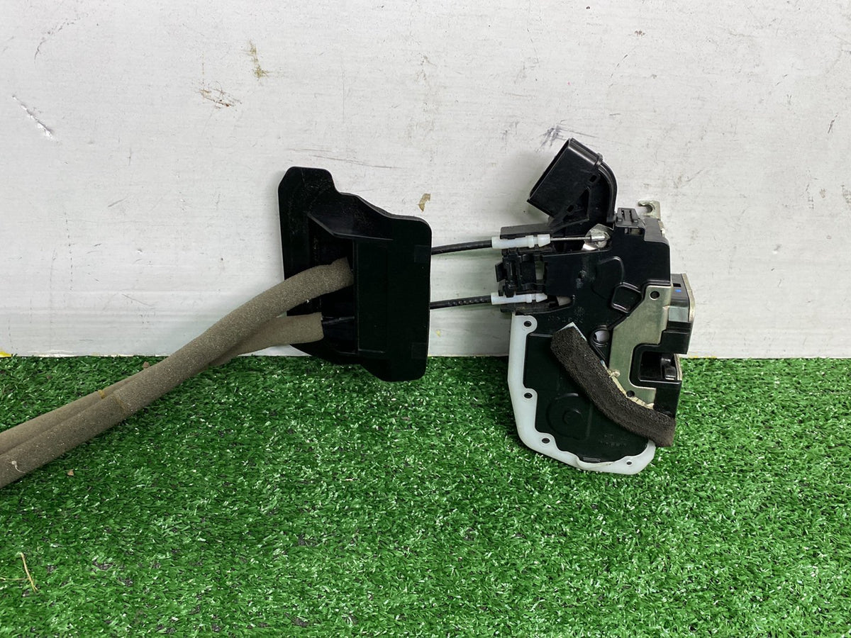 2011 Nissan Fuga - Left Front Lock Actuator PN: 805011ME0A
