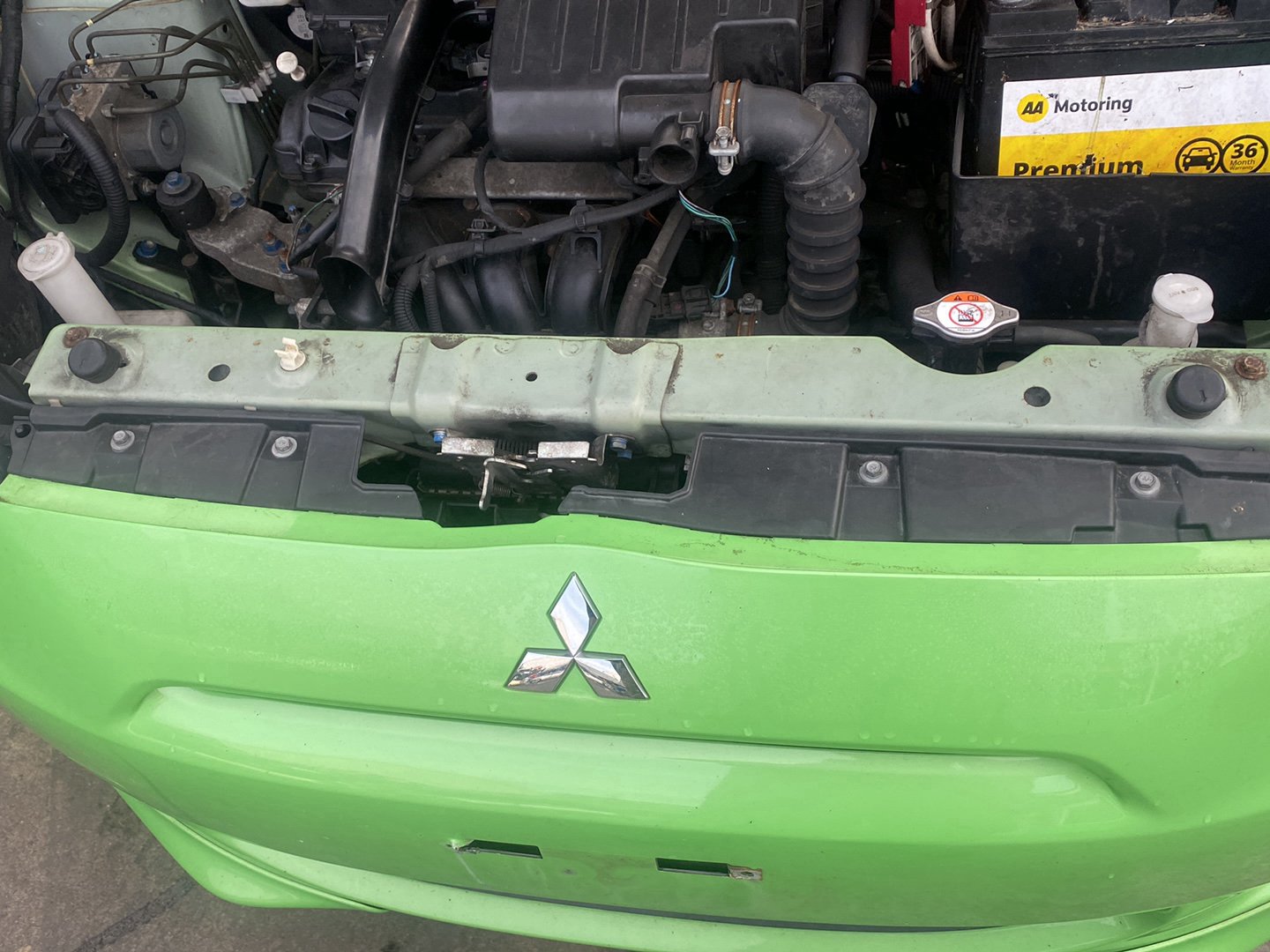 2014 Mitsubishi Mirage LS  Dismantling For Parts