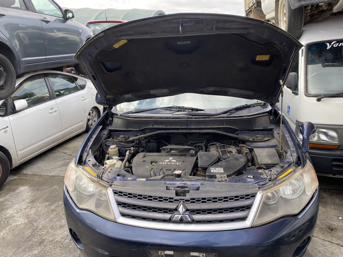 2005 Mitsubishi Outlander CW5W Dismantling For Parts