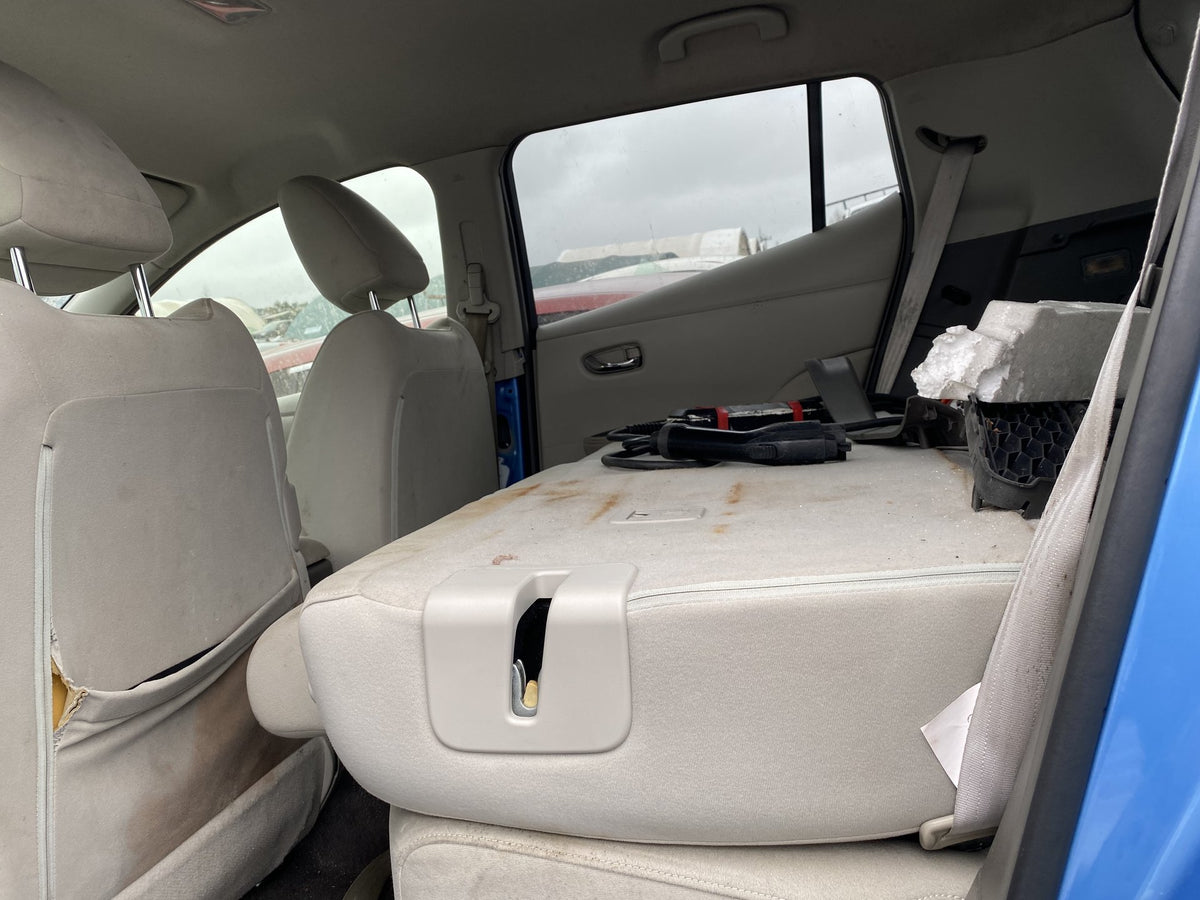 2012 Nissan Leaf Electric ZE0 Dismantling For Parts