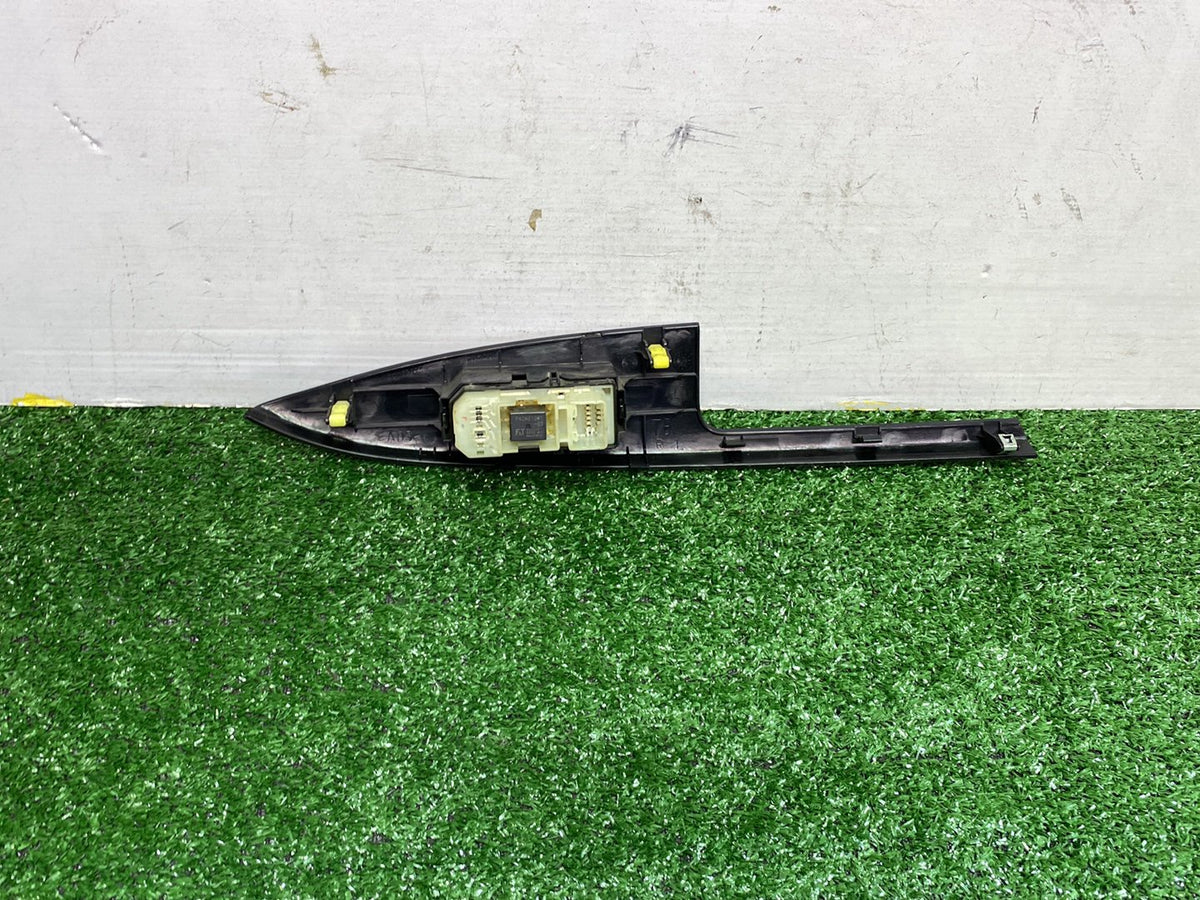 2002 Used Toyota Caldina - Left Rear Window Switch PN: 7427221020