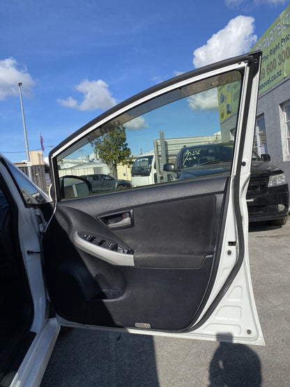 2015 Toyota Prius ZVW30 Dismantling For Parts