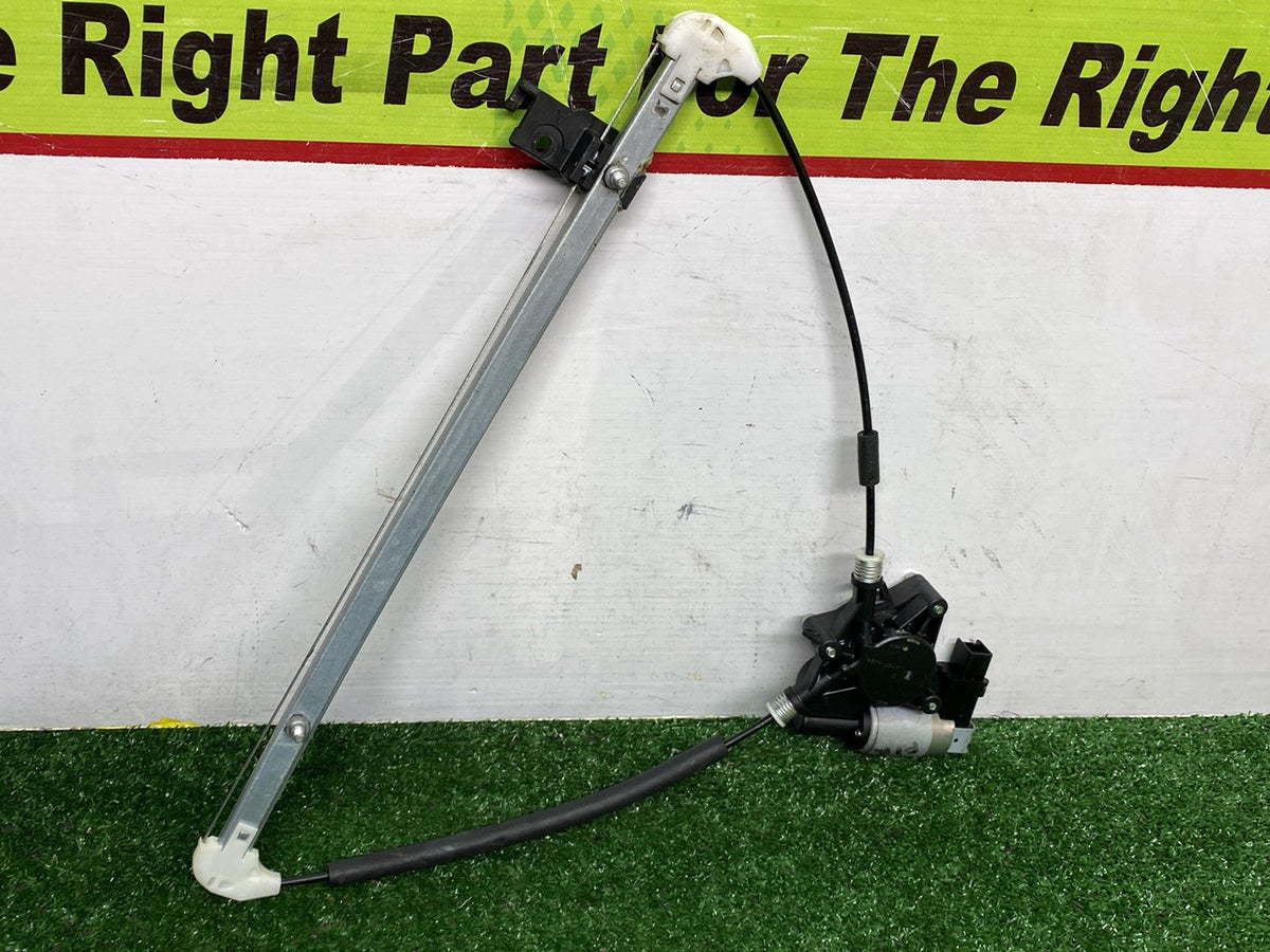2013 Nissan Lafesta CWFFWN - Right Front Window Regulator/Motor PN: See photos