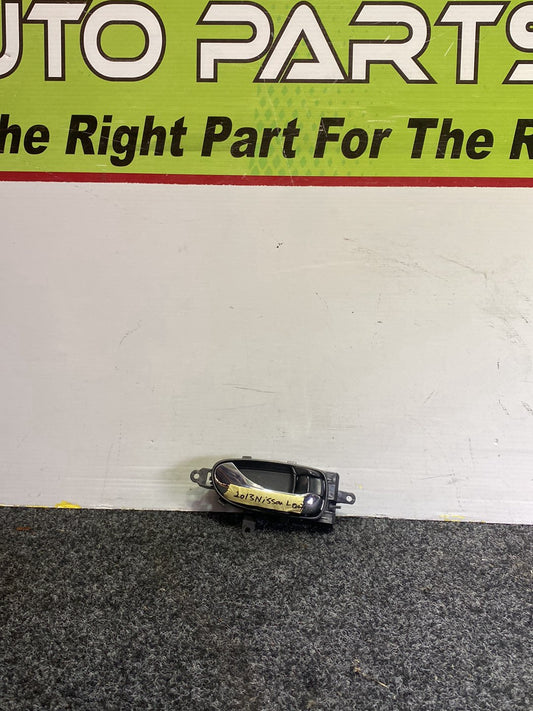 2013 Nissan Leaf - Right Front Door Interior Handle