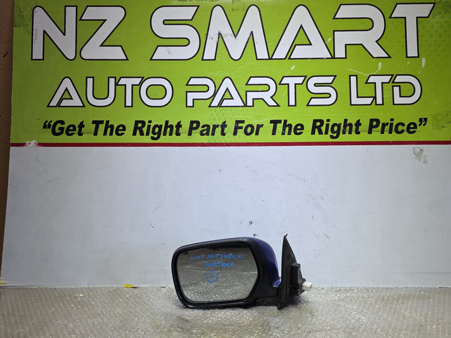 2005 Mitsubishi Airtrek- Left Door Mirror PN: 5 pin