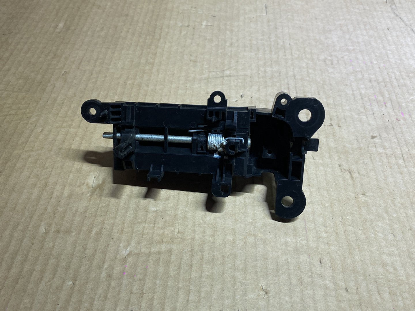 2011 Mazda Biante CCEFW - Left Rear Door Interior Handle
