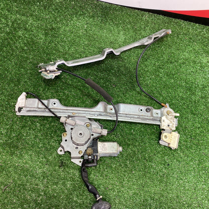 2005 Nissan Teana - Right Front Window Regulator/Motor PN: 80730-9Y000