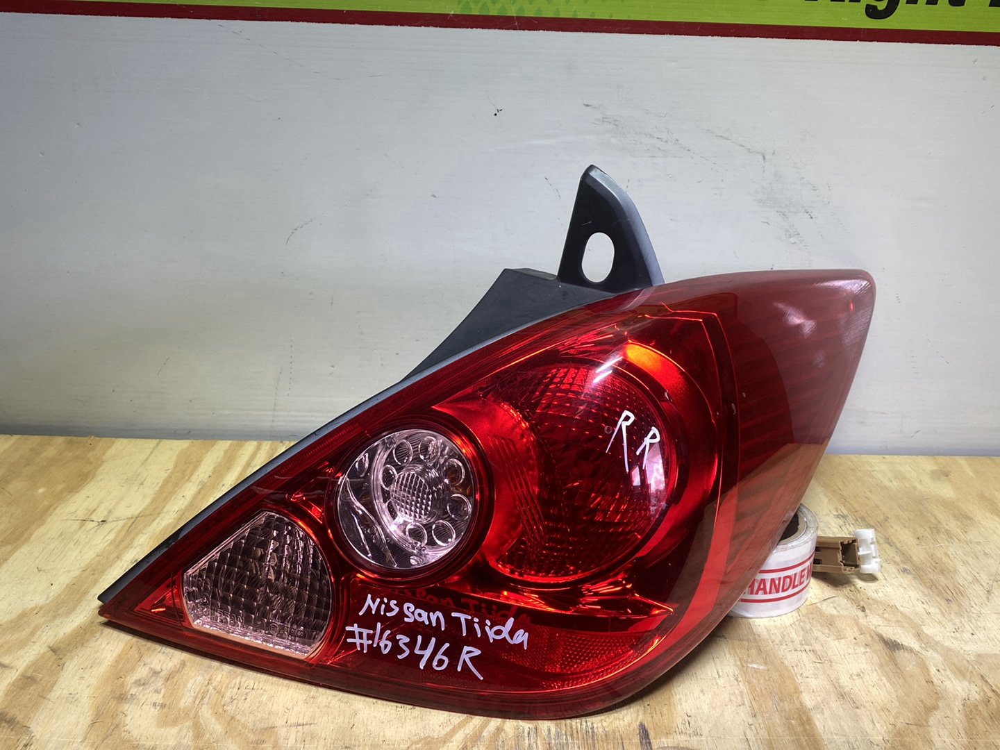 2007 Nissan Tiida C11 - Right Taillight PN: P4086