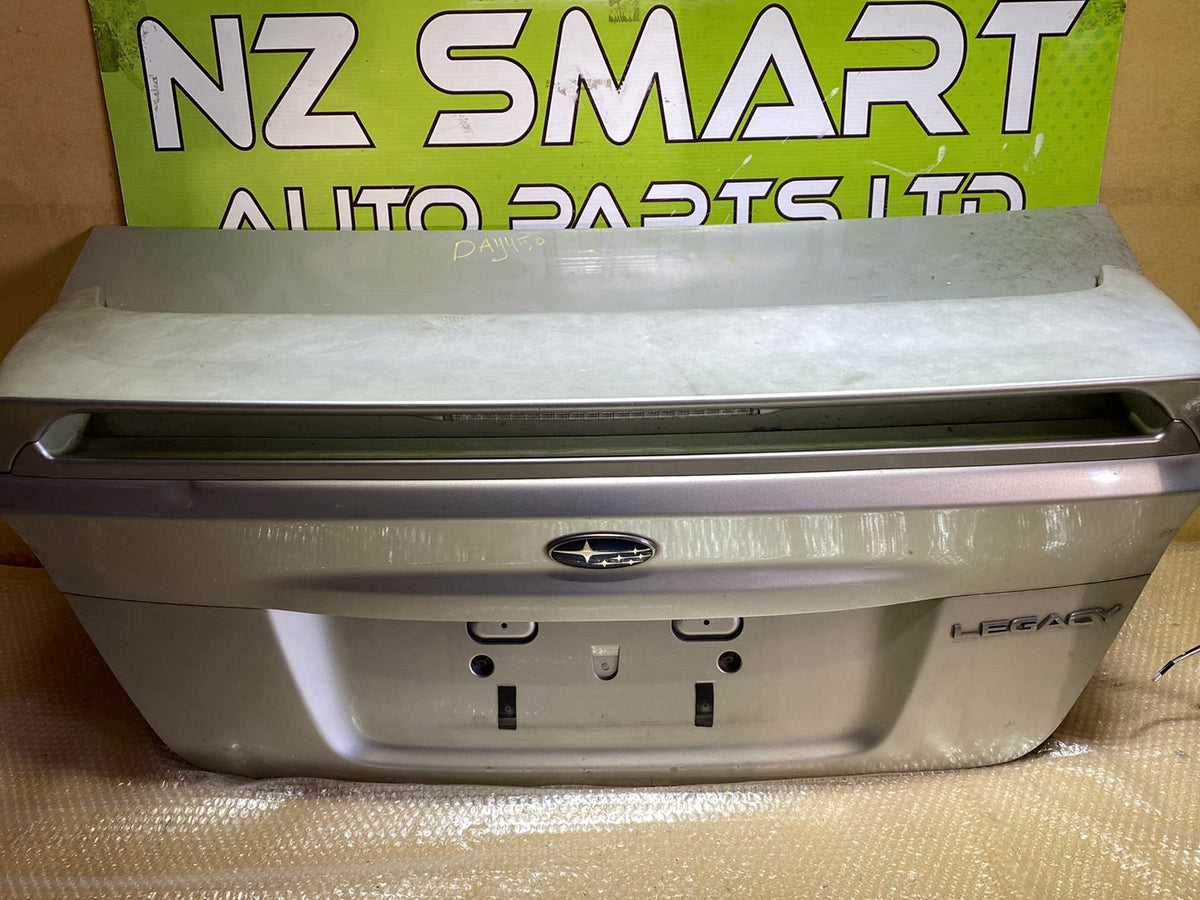 2005 Subaru Legacy - Bootlid PN: see photos