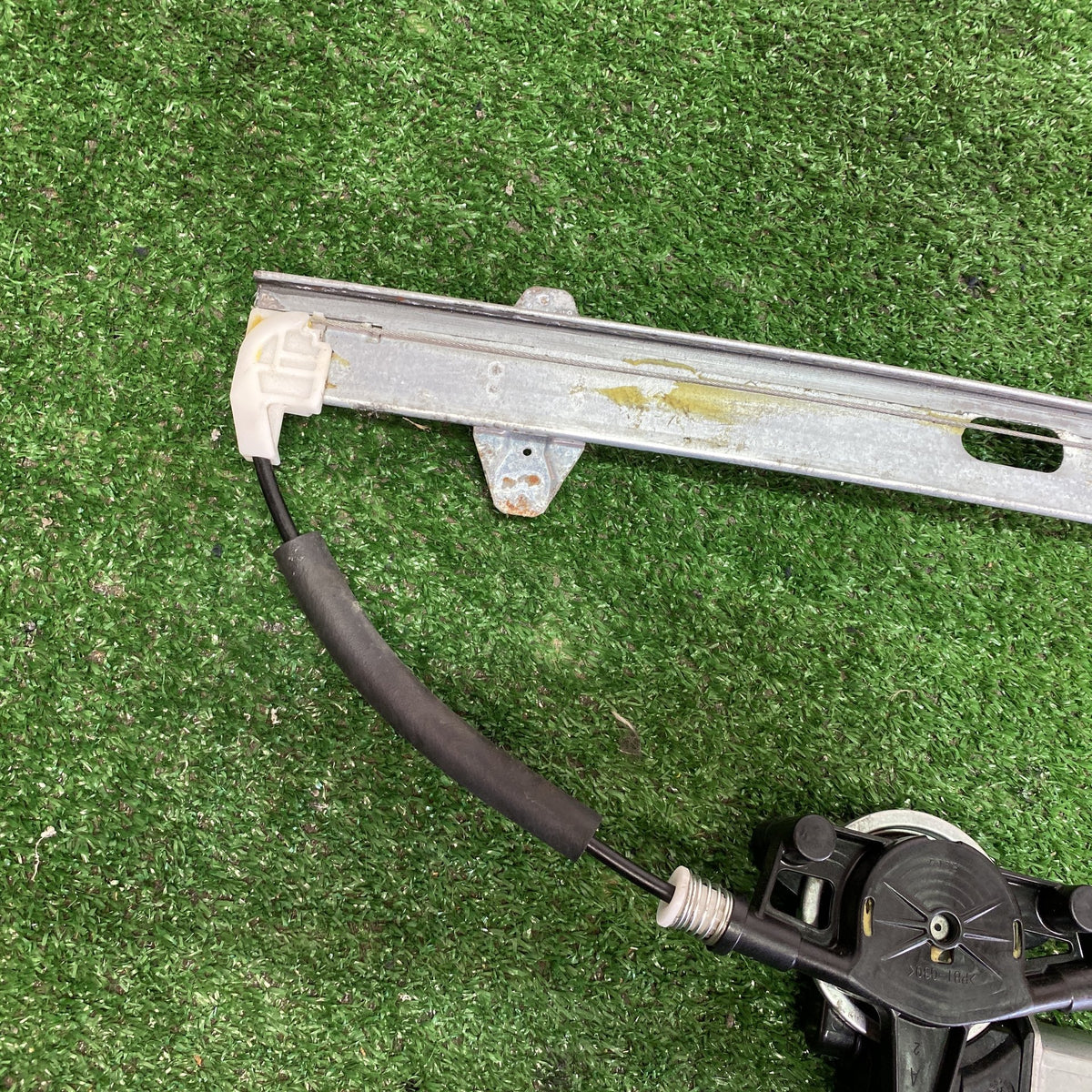 2016 Mazda Axela BM5FP - Right Front Window Regulator/Motor