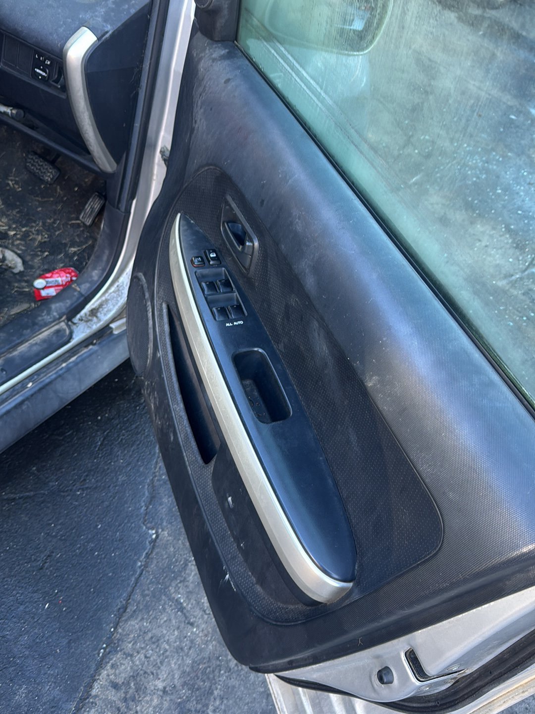 2004 Toyota Ist NCP60  Dismantling For Parts