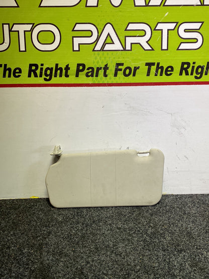 2010 Mazda Premacy - Right Sun Visor