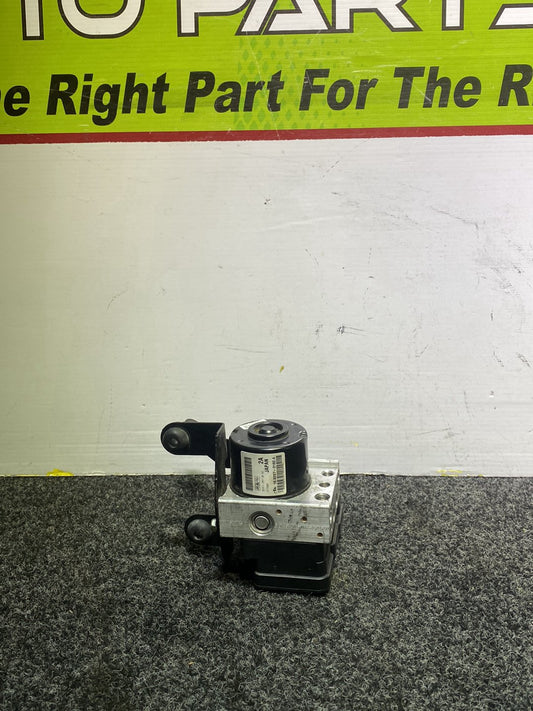2011 Mazda Axela - ABS Pump PN: 8V61-2M110-AE