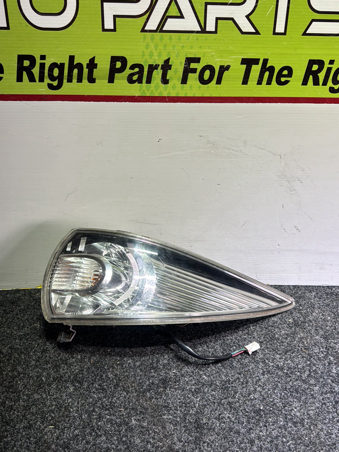 - Right Taillight PN: STANLEY P7621R